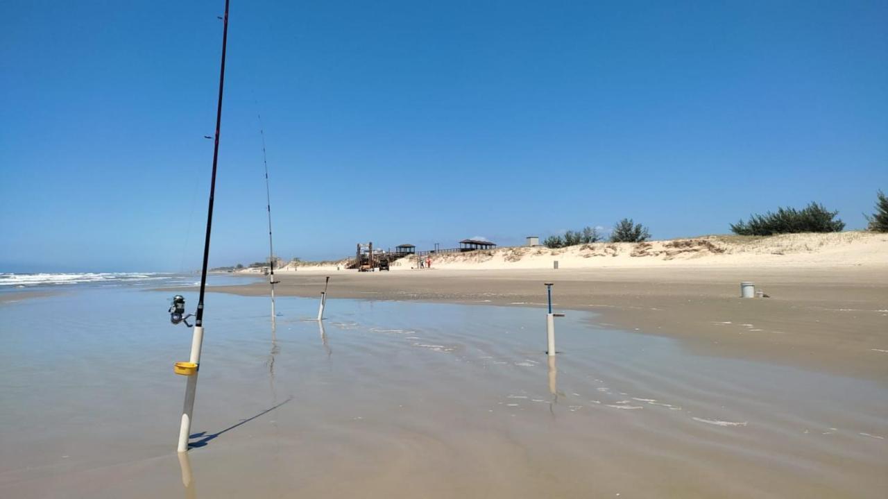 A Casa Amarela - Conforto E Tranquilidade Proximo Ao Mar Balneario Gaivota Buitenkant foto