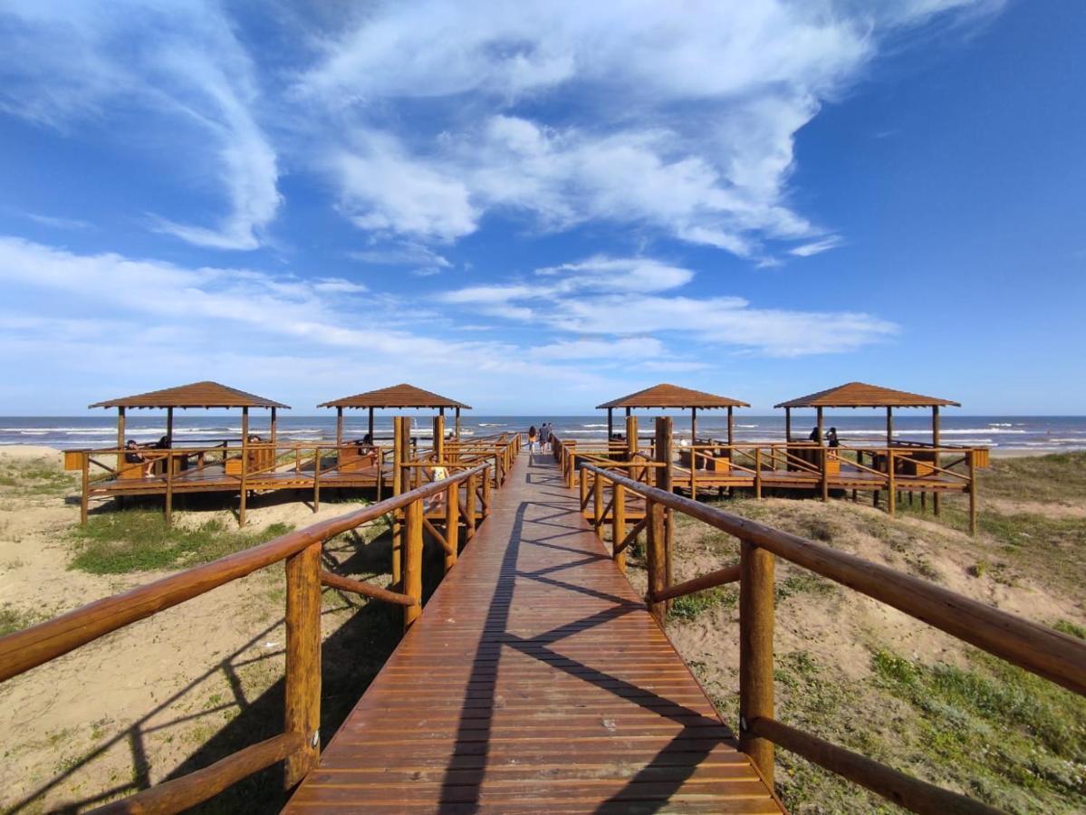 A Casa Amarela - Conforto E Tranquilidade Proximo Ao Mar Balneario Gaivota Buitenkant foto